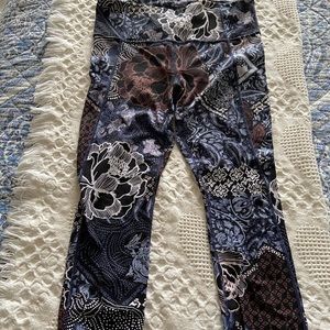 Athleta 3/4 leggings